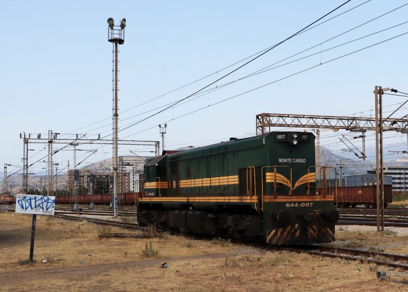 644 007